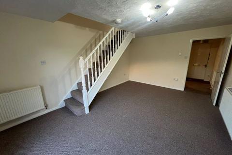 2 bedroom terraced house to rent, Bakers Ground, Bristol