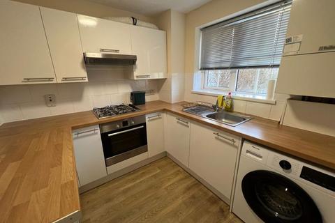 2 bedroom terraced house to rent, Bakers Ground, Bristol