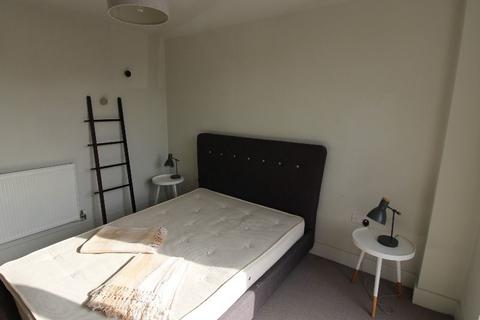 1 bedroom apartment to rent, Bentinck Street