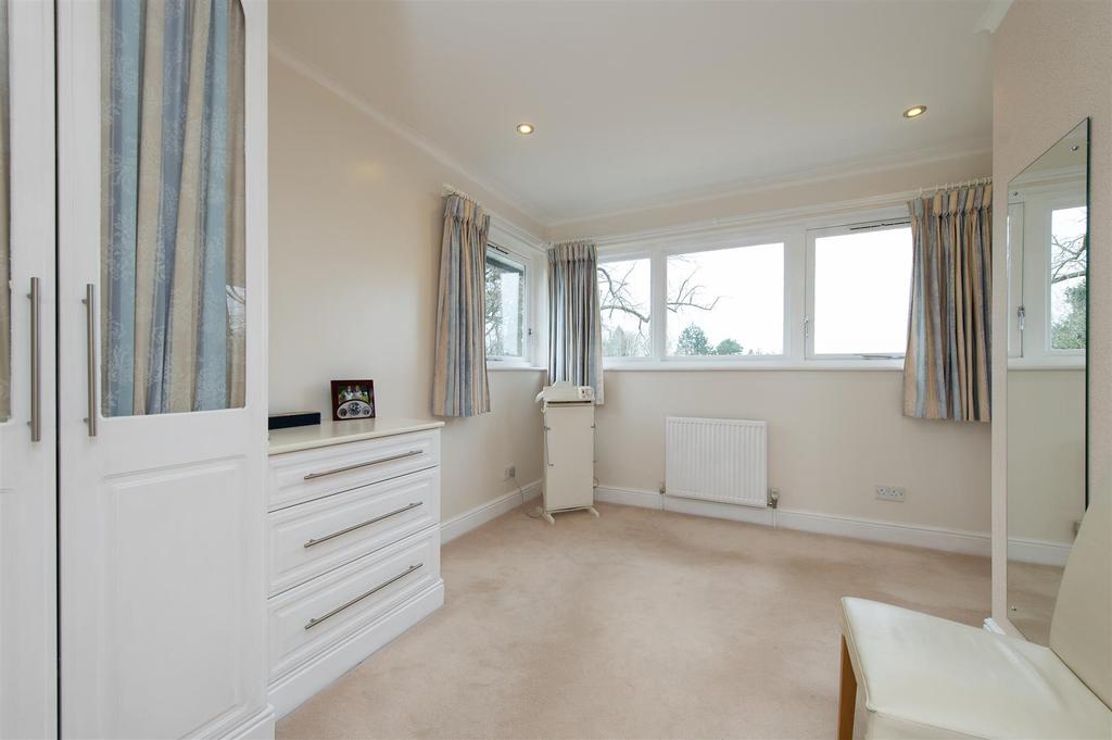 Bedroom 3 -1.jpg