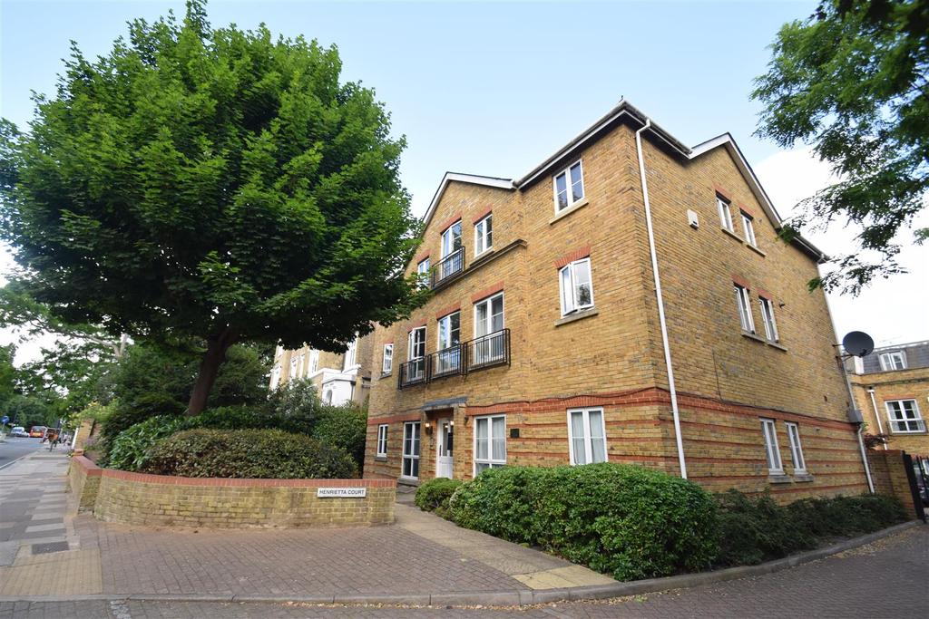 Richmond Road, East Twickenham 1 bed flat £1,550 pcm (£358 pw)