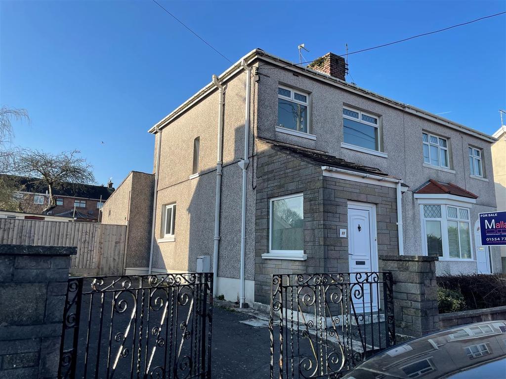Havard Road, Llanelli 3 bed semidetached house £155,000