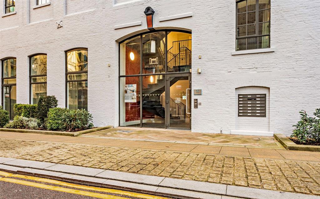 Communal Entrance