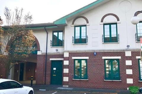 Serviced office to rent - Bourne Court, Southend Road, Woodford Green