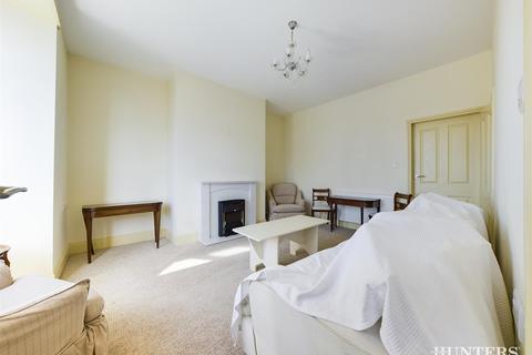 2 bedroom terraced house for sale - Durham Road, Leadgate, Consett