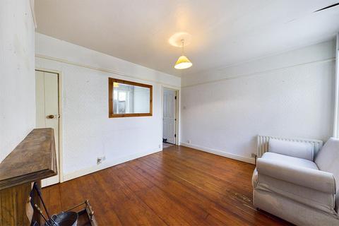 64 Pinegrove Road, Southampton, SO19 2PR