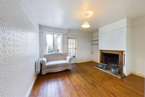 64 Pinegrove Road, Southampton, SO19 2PR
