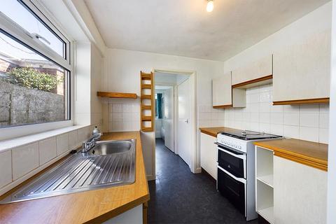 64 Pinegrove Road, Southampton, SO19 2PR