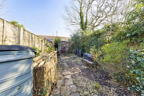 64 Pinegrove Road, Southampton, SO19 2PR
