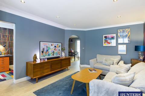 6 Bowood Close, Sunderland, SR2 0BY