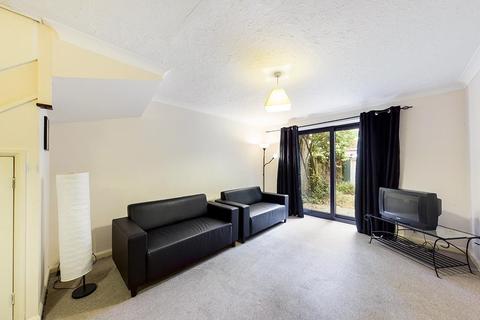 39 Berkeley Close, Polygon, Southampton, SO15 2TR
