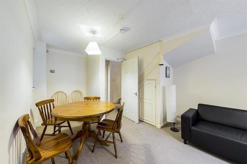 39 Berkeley Close, Polygon, Southampton, SO15 2TR