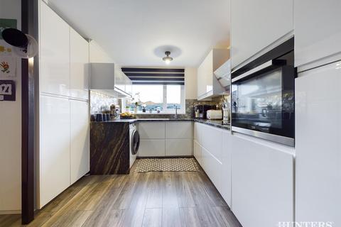 10 Bronte Place, Stanley, DH9 6XQ