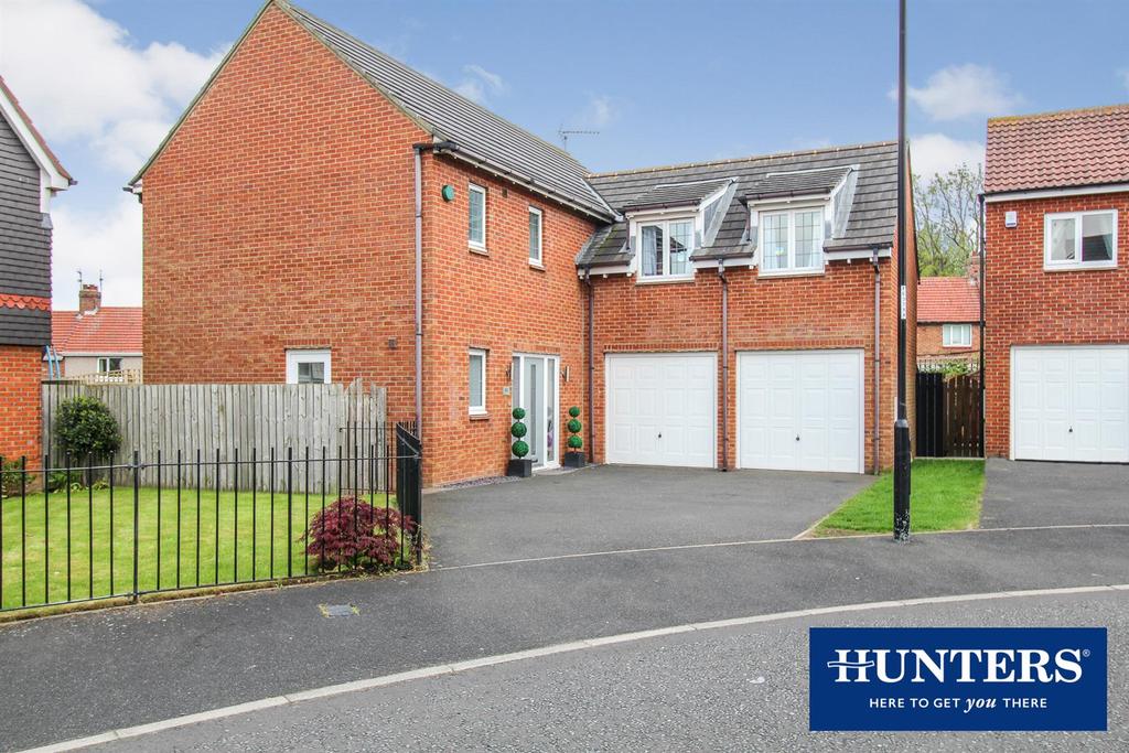 Aylesford Mews, Sunderland, Tyne and Wear 4 bed detached house £380,000