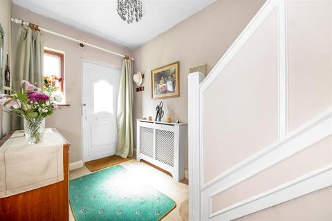 33 Glanfield Road, Beckenham, BR3 3JS