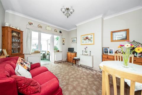 33 Glanfield Road, Beckenham, BR3 3JS
