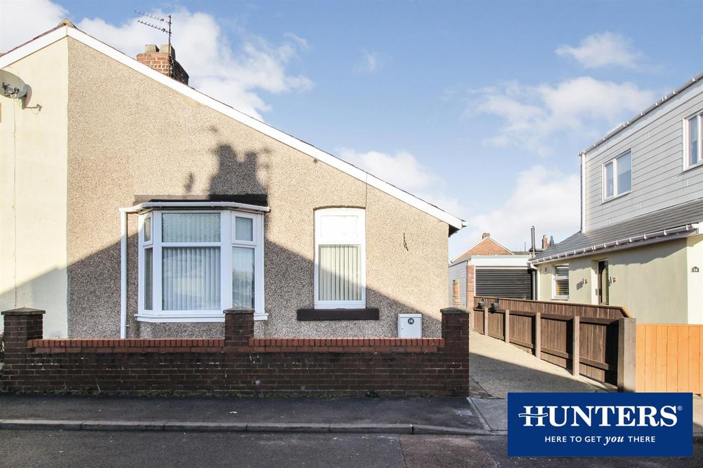 Laburnum Road, Fulwell, Sunderland 2 bed semidetached bungalow £160,000