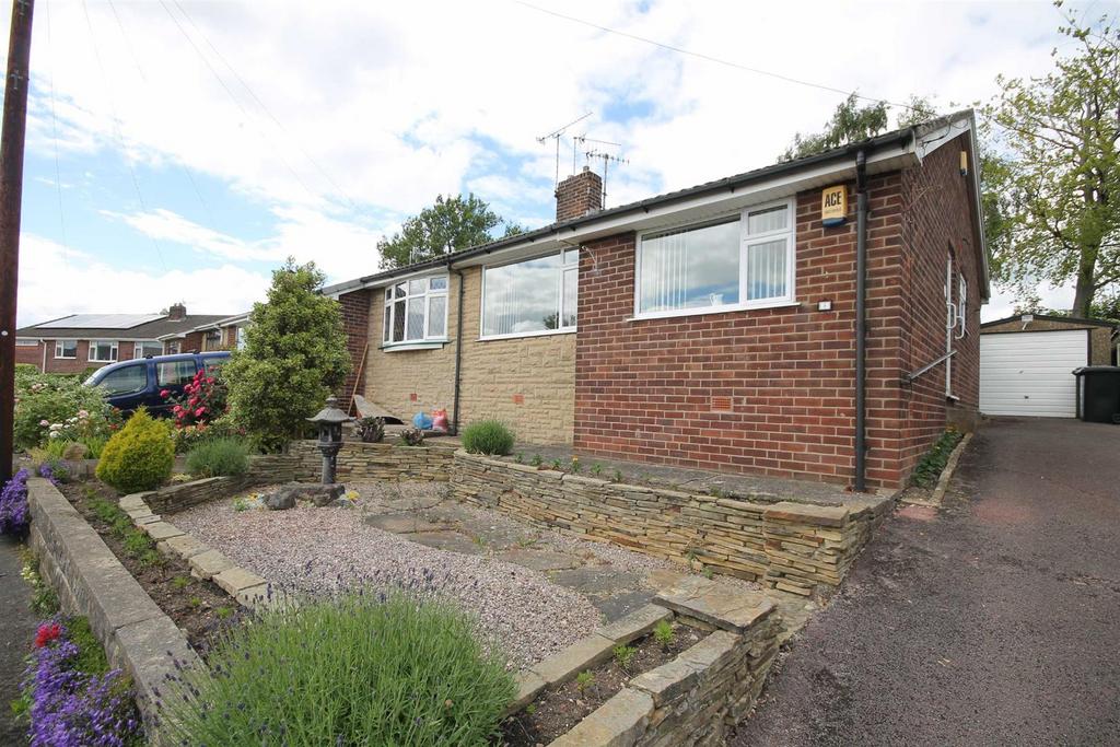 Colton Close, Dunston, Chesterfield 2 bed semidetached bungalow for