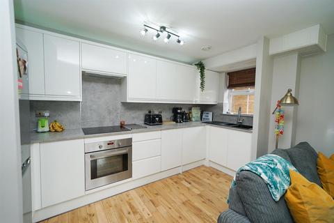 38 Eagle Close, Leighton Buzzard, LU7 4AT