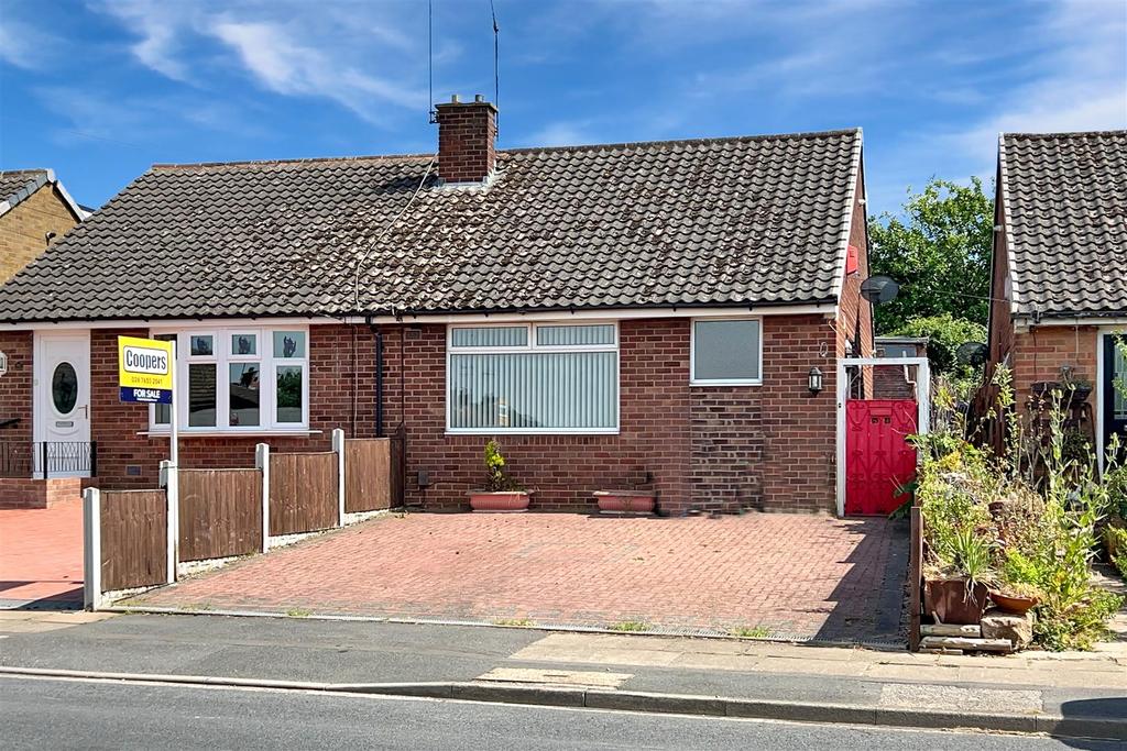 Parry Road, Wyken, Coventry 2 bed semidetached bungalow £200,000