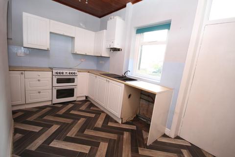 62 Carrbottom Road, Greengates, Bradford, BD10 0BD