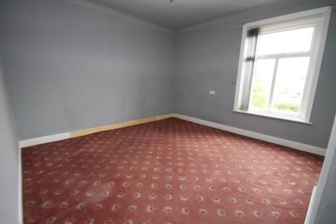 62 Carrbottom Road, Greengates, Bradford, BD10 0BD
