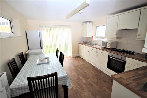4 bedroom house share to rent - Rochester Road