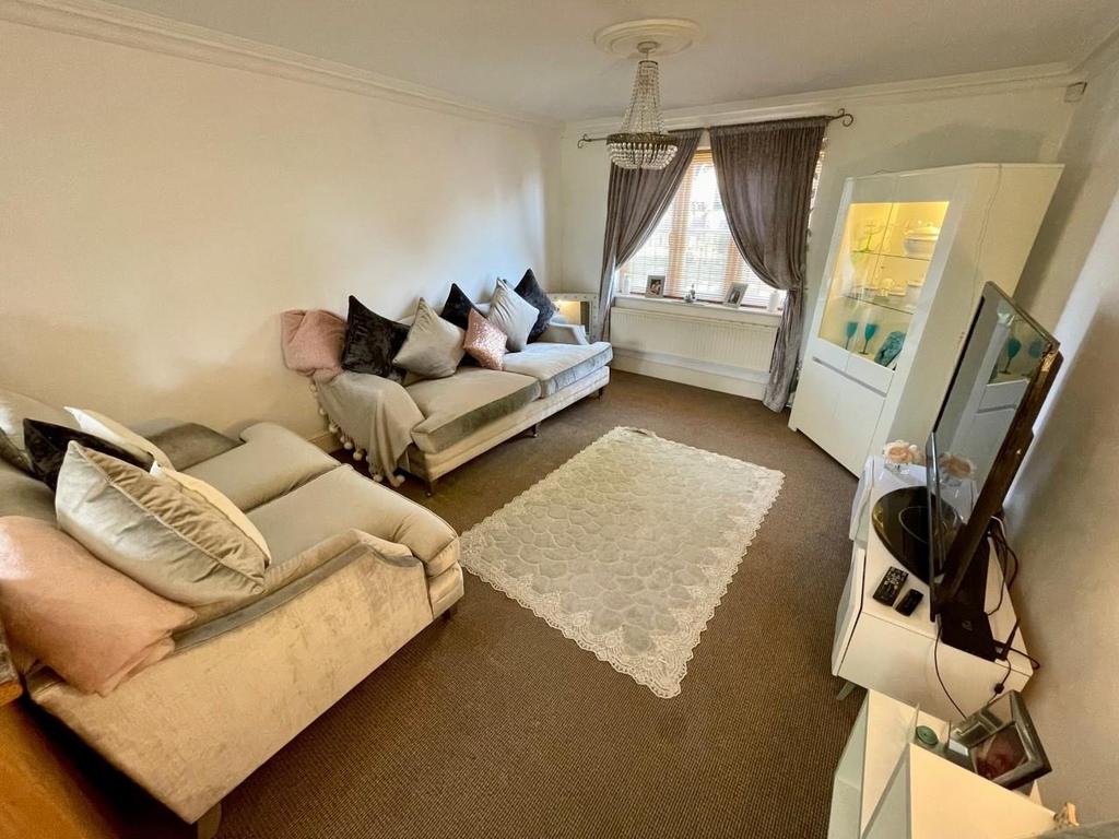 Thirsk Road, Kirklevington, Yarm 2 bed apartment £139,995