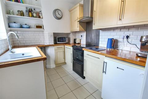 18 Cherry Street, Warwick, CV34 4LR