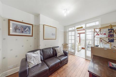 35 Summit Road, Northolt, UB5 5HL