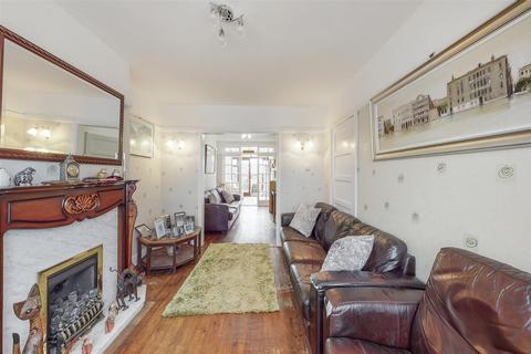 35 Summit Road, Northolt, UB5 5HL