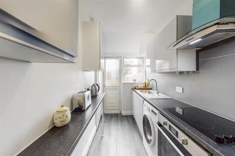35 Summit Road, Northolt, UB5 5HL