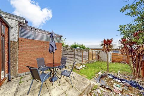35 Summit Road, Northolt, UB5 5HL