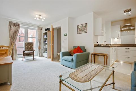 2 bedroom apartment for sale, Westhall Road, Warlingham