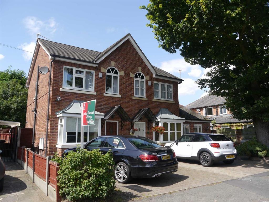 Buckingham Road, WILMSLOW 2 bed semidetached house £1,250 pcm (£288 pw)