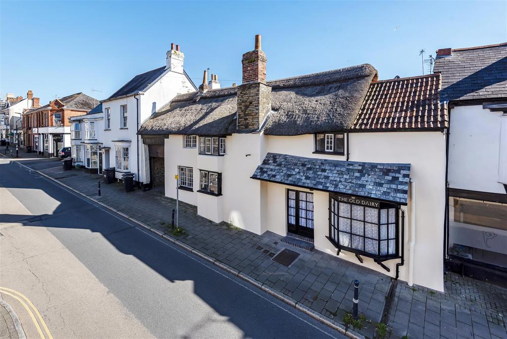 Newport Road, Barnstaple 4 bed terraced house £249,950