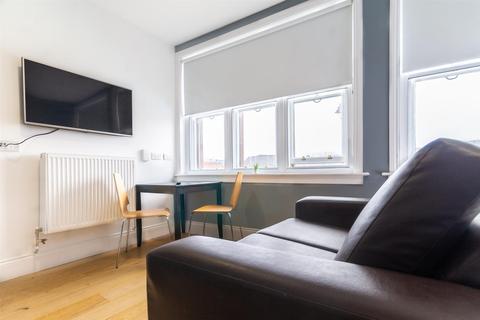 Studio to rent - The Bruce Building, Newcastle Upon Tyne