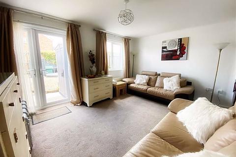 3 bedroom semi-detached house for sale - Alexandrea Way, Battle Hill, Wallsend, NE28