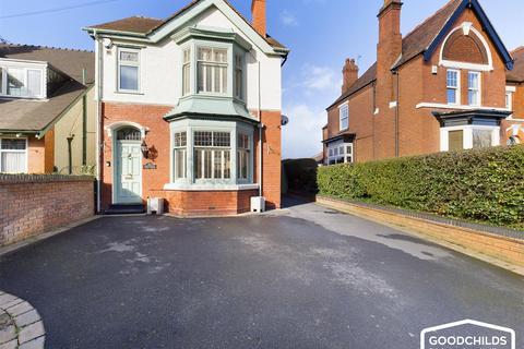 69 Lichfield Road, Bloxwich, Walsall, WS3 3LT
