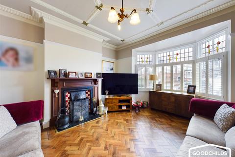 69 Lichfield Road, Bloxwich, Walsall, WS3 3LT