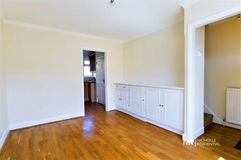 29 Thrigby Road, Chessington, KT9 2AH