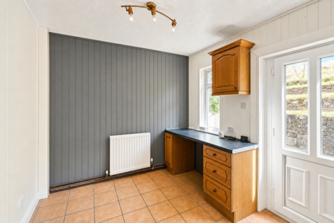 3 bedroom semi-detached house to rent, Paradise, Telford, Telford, TF8