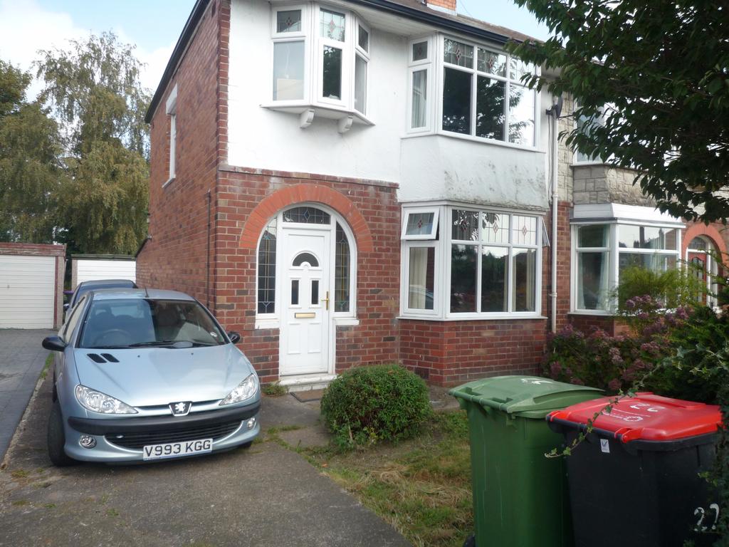 Roseway, Telford, Wellington, TF1 3 bed semidetached house £195,000