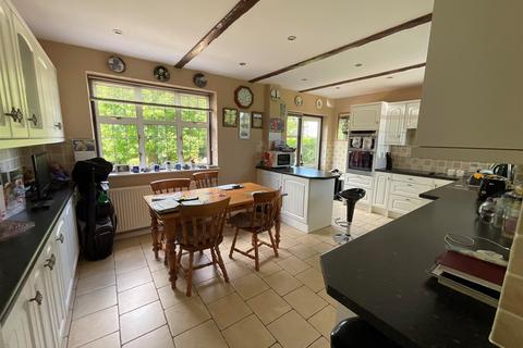 26 Burgh Wood, Banstead, SM7 1EP