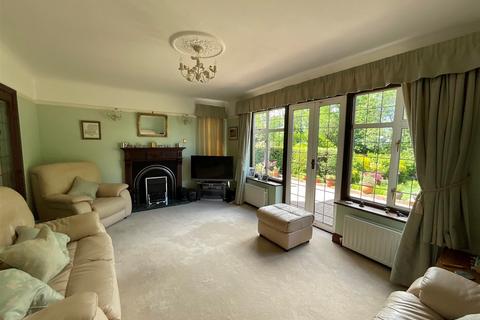 26 Burgh Wood, Banstead, SM7 1EP