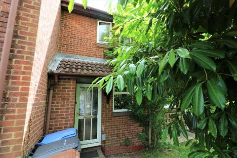 2 bedroom terraced house to rent, Jasmine Gardens, Hatfield, AL10