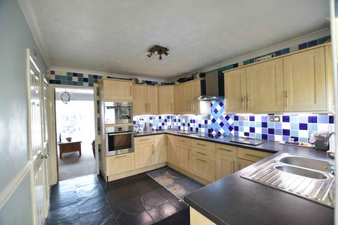 3 Fairlawn Close, Feltham, TW13 6LQ