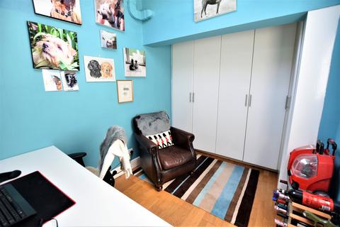 3 Fairlawn Close, Feltham, TW13 6LQ
