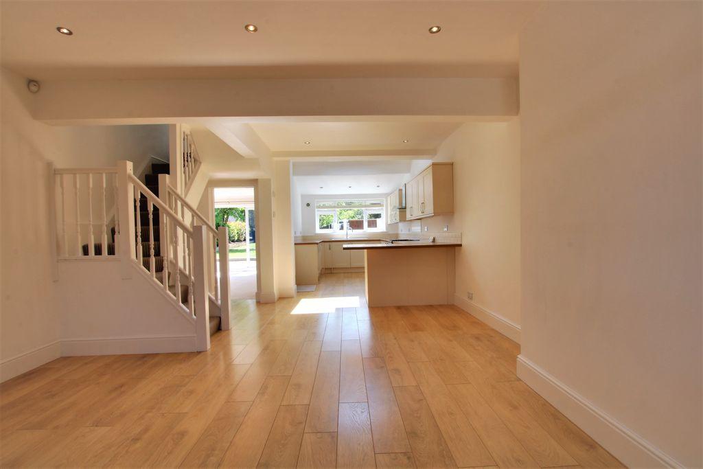 Open Plan Kitchen/lounge