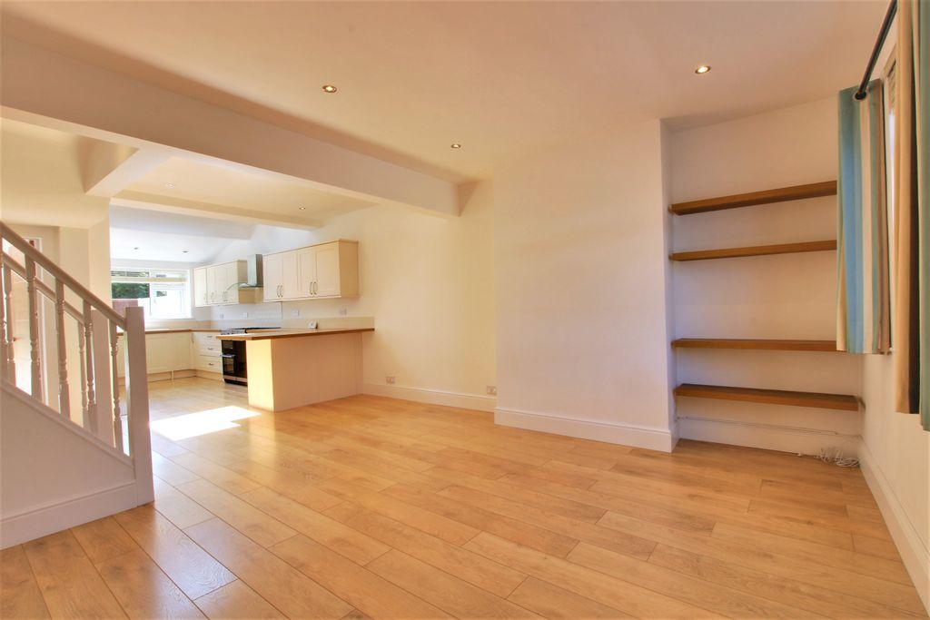 Open Plan Kitchen/lounge